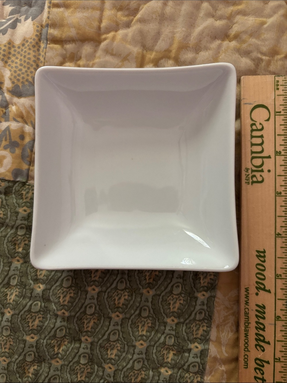 American Airlines 73B0700 Serving Dish